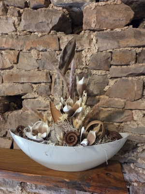 Groes Gesteck Magnolien braun