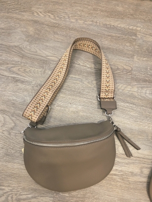 Handtasche - breiter Gurt, taupe